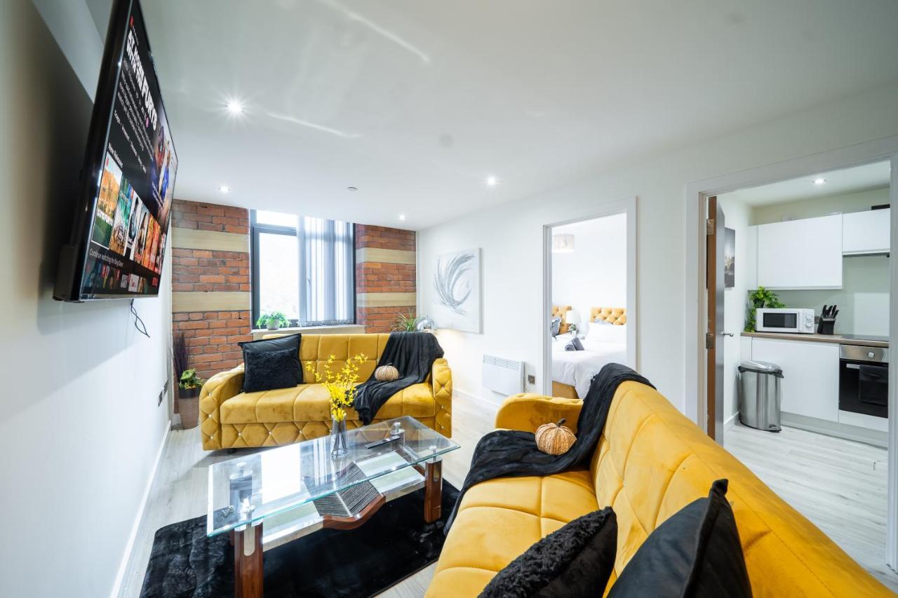 Bv Spacious 1-Bedroom Apartment Close To Town Center - Sleeps 6 Bradford  Exteriér fotografie