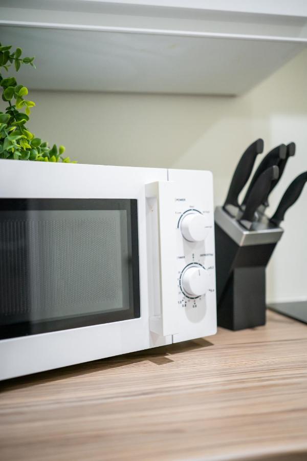 Bv Spacious 1-Bedroom Apartment Close To Town Center - Sleeps 6 Bradford  Exteriér fotografie