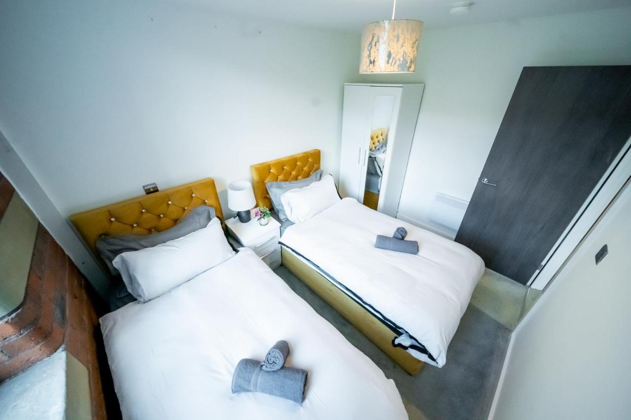 Bv Spacious 1-Bedroom Apartment Close To Town Center - Sleeps 6 Bradford  Exteriér fotografie